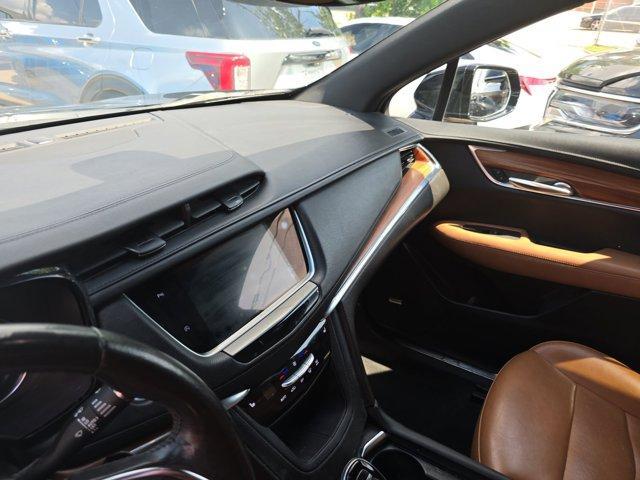 used 2021 Cadillac XT5 car