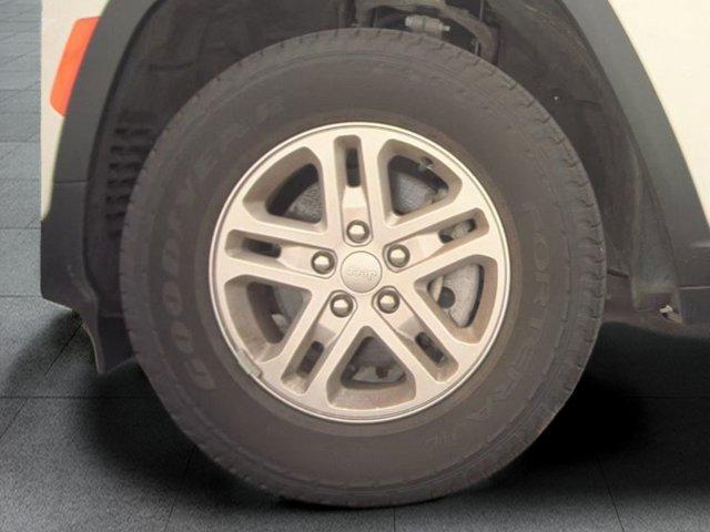 used 2024 Jeep Grand Cherokee car