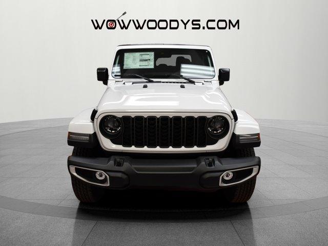 new 2024 Jeep Gladiator car, priced at $50,047