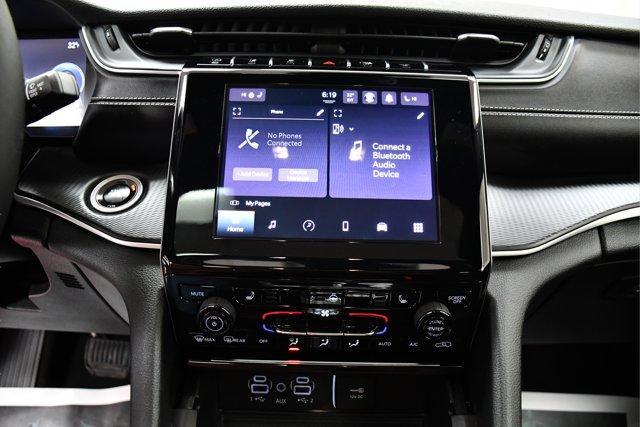used 2025 Jeep Grand Cherokee car, priced at $41,797