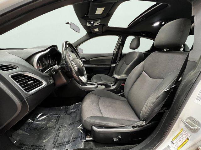 used 2013 Dodge Avenger car