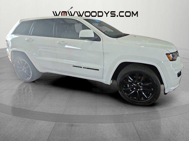 used 2017 Jeep Grand Cherokee car, priced at $16,997