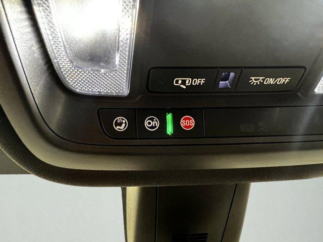 used 2023 Chevrolet Traverse car, priced at $30,997