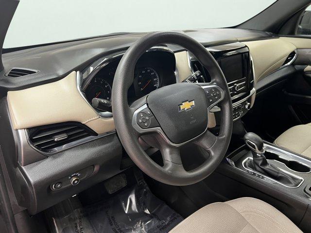 used 2023 Chevrolet Traverse car, priced at $30,997
