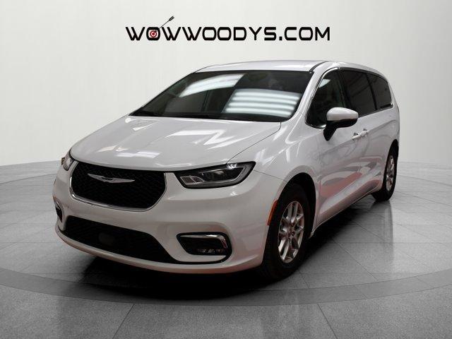 used 2023 Chrysler Pacifica car, priced at $23,997