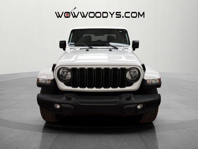 used 2024 Jeep Gladiator car, priced at $41,590