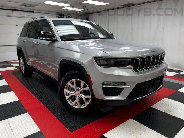 used 2023 Jeep Grand Cherokee car, priced at $34,560