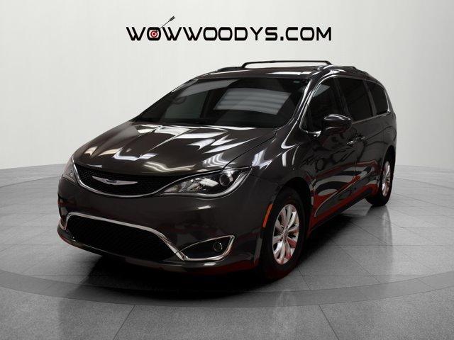 used 2018 Chrysler Pacifica car, priced at $33,756