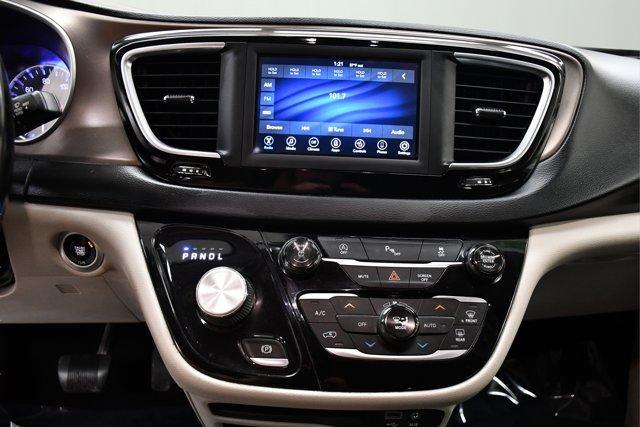 used 2018 Chrysler Pacifica car, priced at $33,756