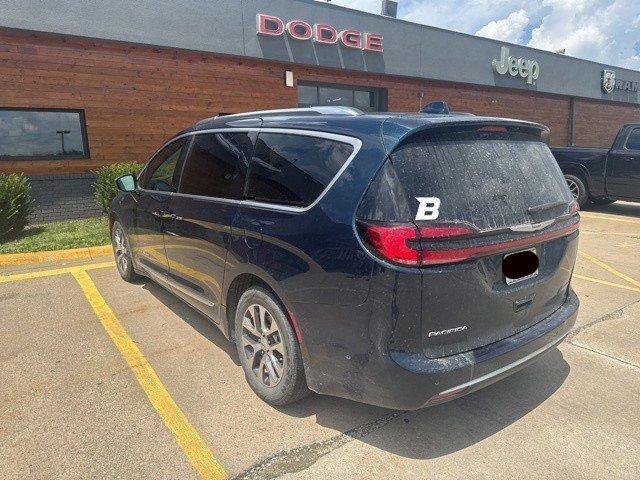used 2022 Chrysler Pacifica Hybrid car