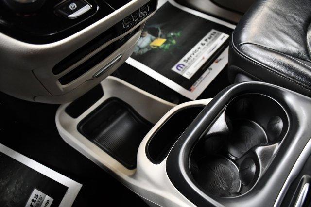 used 2023 Chrysler Pacifica car, priced at $24,842