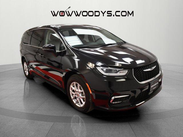 used 2023 Chrysler Pacifica car, priced at $24,842