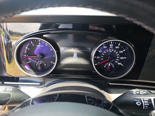 used 2022 Kia Carnival car