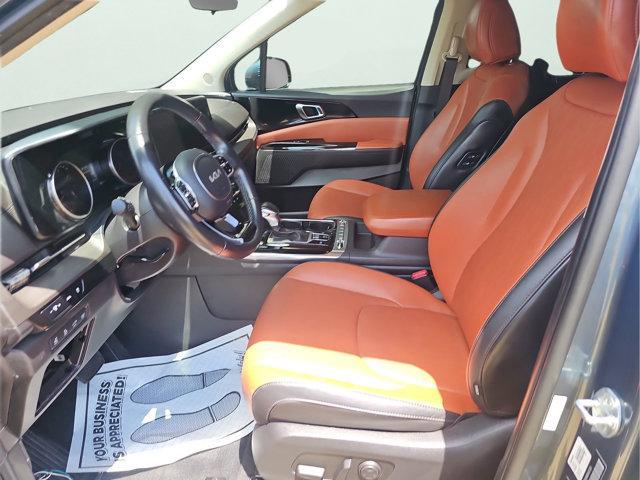 used 2022 Kia Carnival car