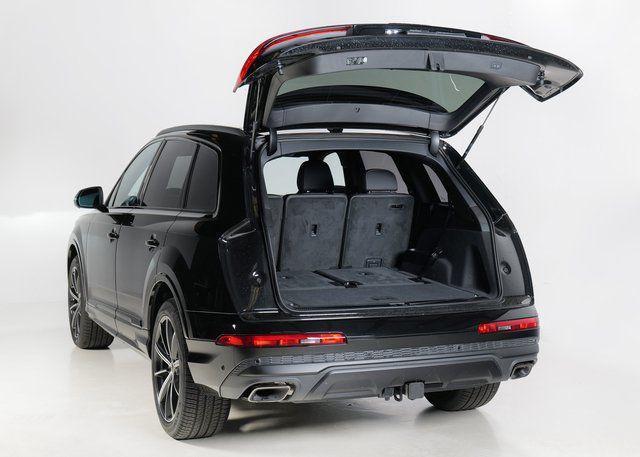 new 2026 Audi Q7 car, priced at $71,940