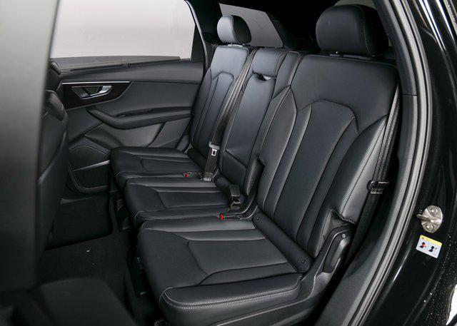 new 2025 Audi Q7 car, priced at $81,705