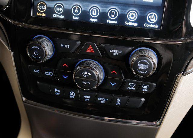 used 2021 Jeep Grand Cherokee car, priced at $29,900