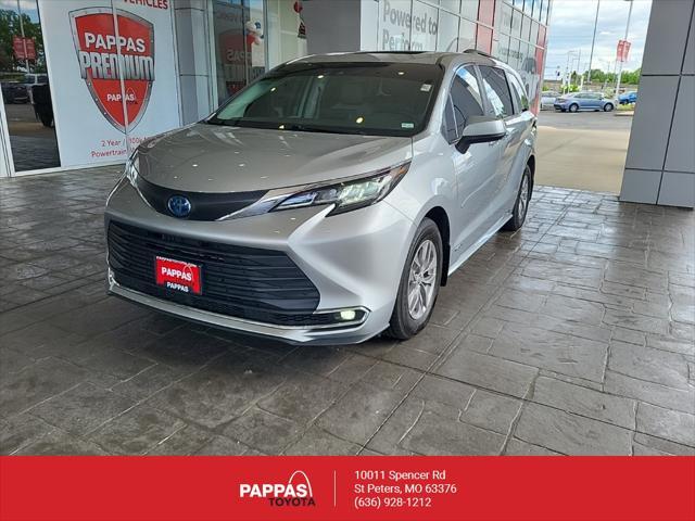 used 2021 Toyota Sienna car, priced at $39,900