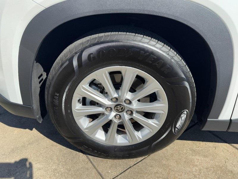 used 2025 Toyota Grand Highlander car, priced at $49,000