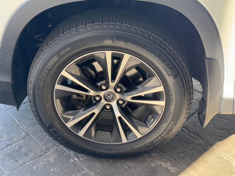 used 2019 Toyota Highlander car, priced at $24,500