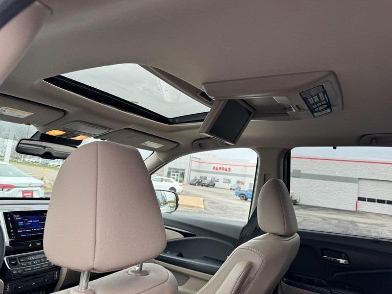 used 2017 Honda Pilot car, priced at $20,000
