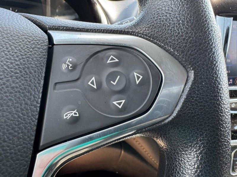 used 2020 Chevrolet Traverse car, priced at $17,000