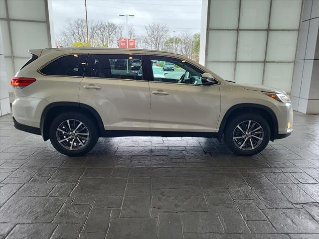 used 2019 Toyota Highlander car, priced at $24,500