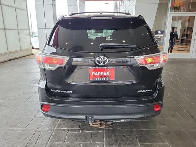 used 2015 Toyota Highlander car, priced at $14,500