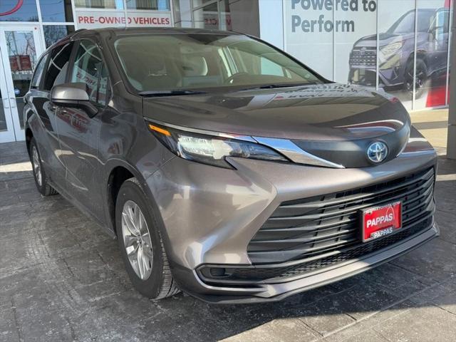 used 2024 Toyota Sienna car, priced at $44,500