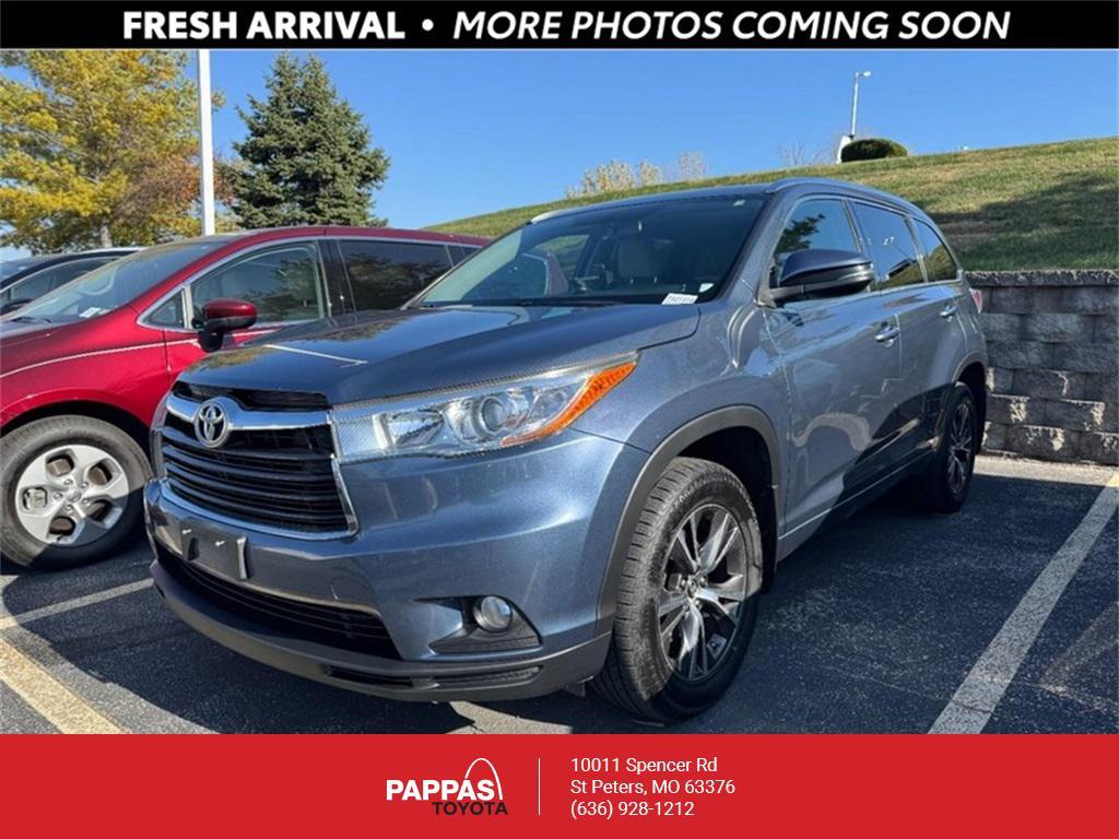 used 2016 Toyota Highlander car