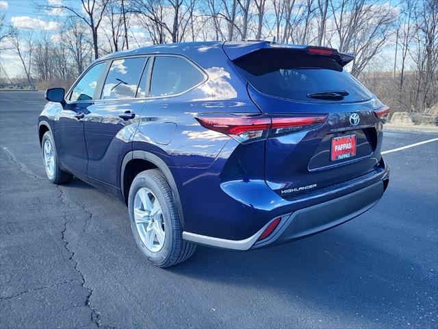 used 2024 Toyota Highlander car, priced at $40,900