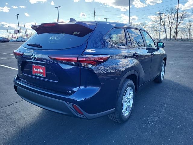 used 2024 Toyota Highlander car, priced at $40,900