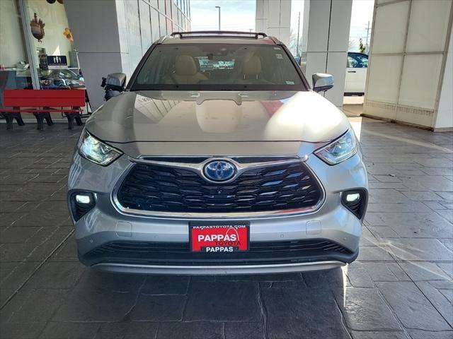 used 2023 Toyota Highlander Hybrid car, priced at $48,900