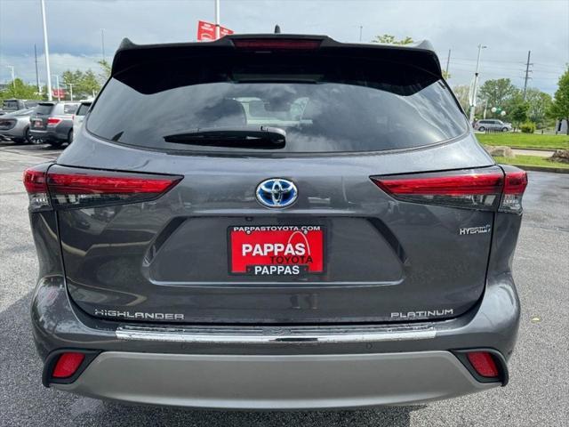 used 2023 Toyota Highlander Hybrid car, priced at $52,000