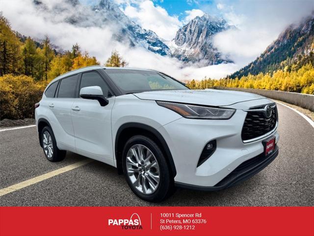 used 2023 Toyota Highlander car, priced at $43,000