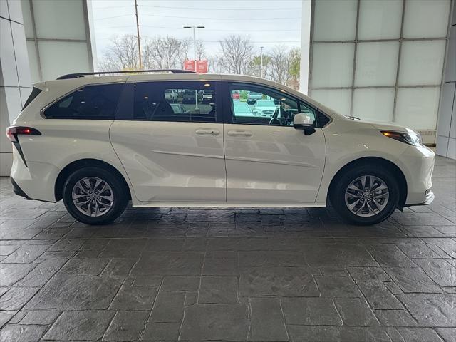 used 2024 Toyota Sienna car, priced at $43,900