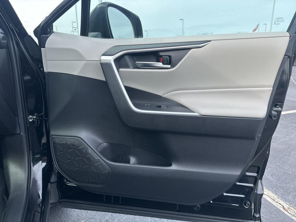 used 2022 Toyota RAV4 Hybrid car, priced at $29,532
