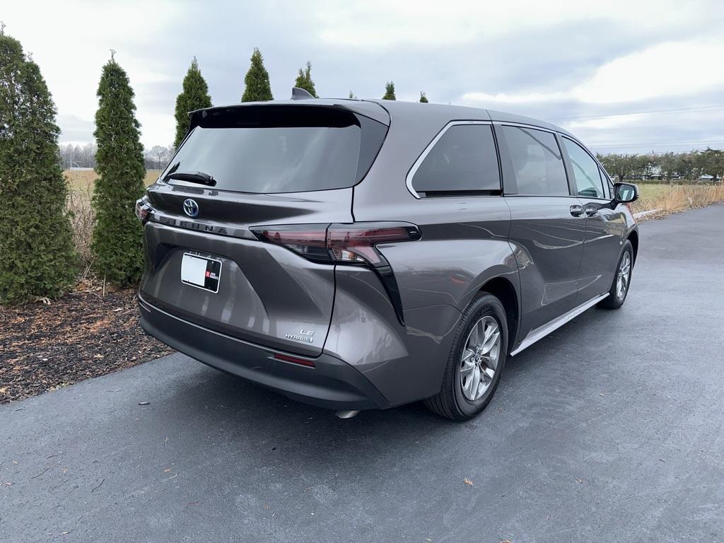 used 2024 Toyota Sienna car, priced at $41,089