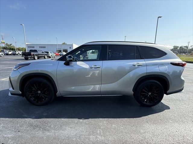 used 2024 Toyota Highlander car, priced at $45,994
