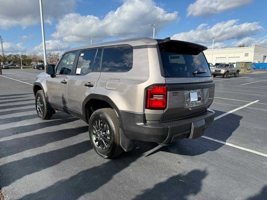 new 2025 Toyota Land Cruiser car