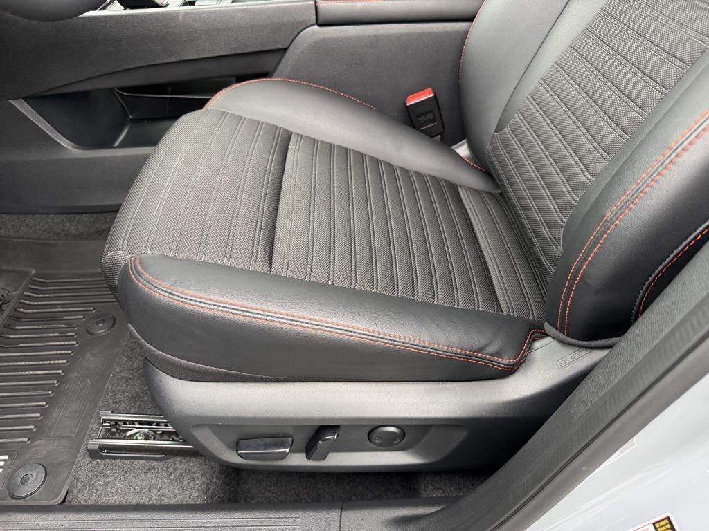 used 2025 Nissan Rogue car, priced at $32,000