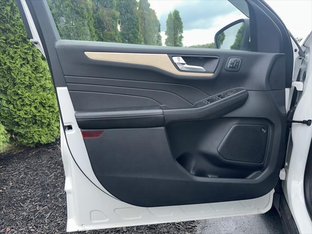 used 2021 Ford Escape car, priced at $25,177