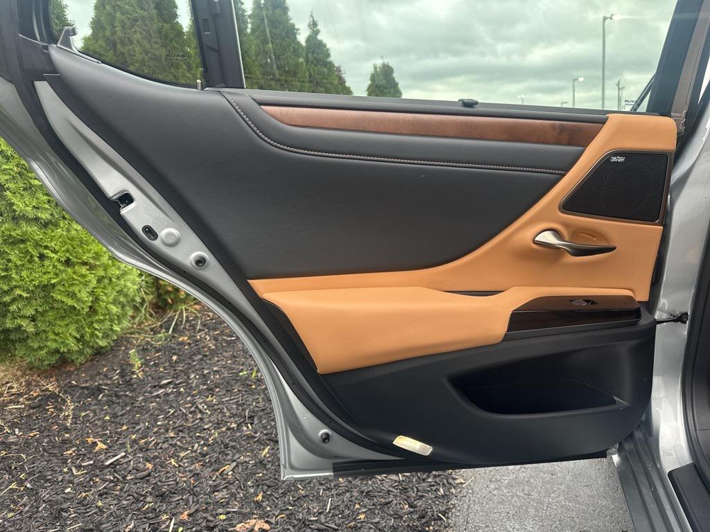 used 2025 Lexus ES 350 car, priced at $52,750