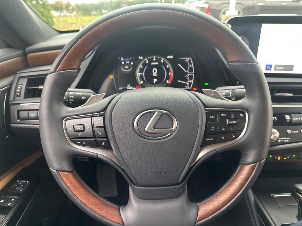 used 2025 Lexus ES 350 car, priced at $52,750
