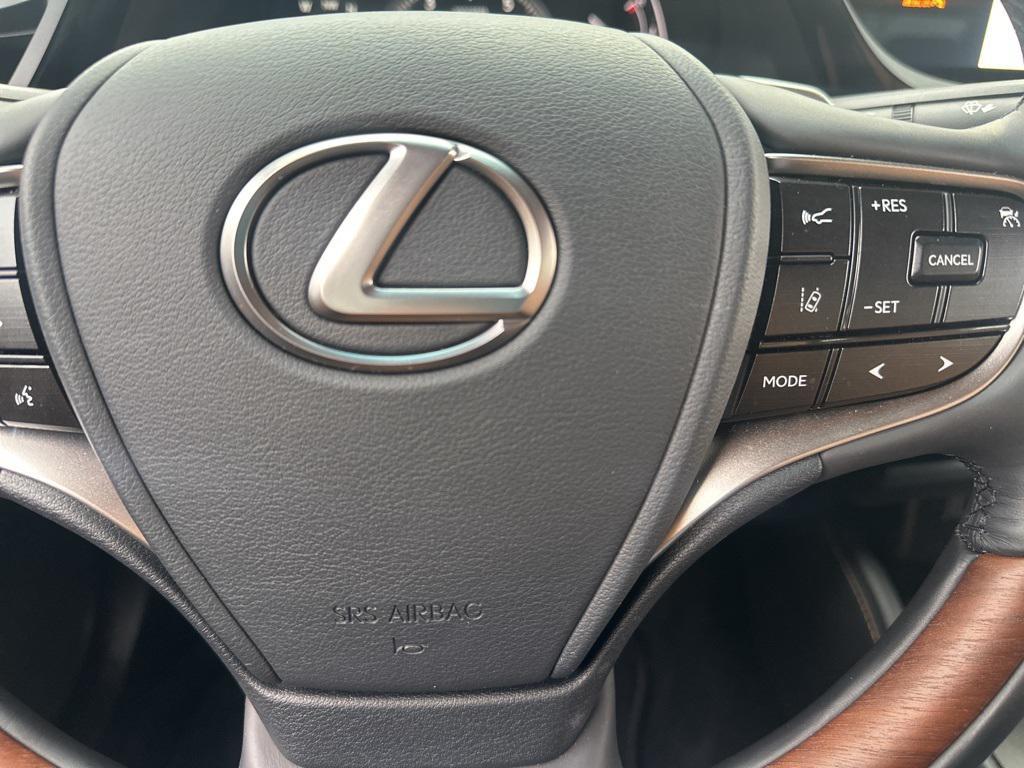 used 2025 Lexus ES 350 car, priced at $52,750
