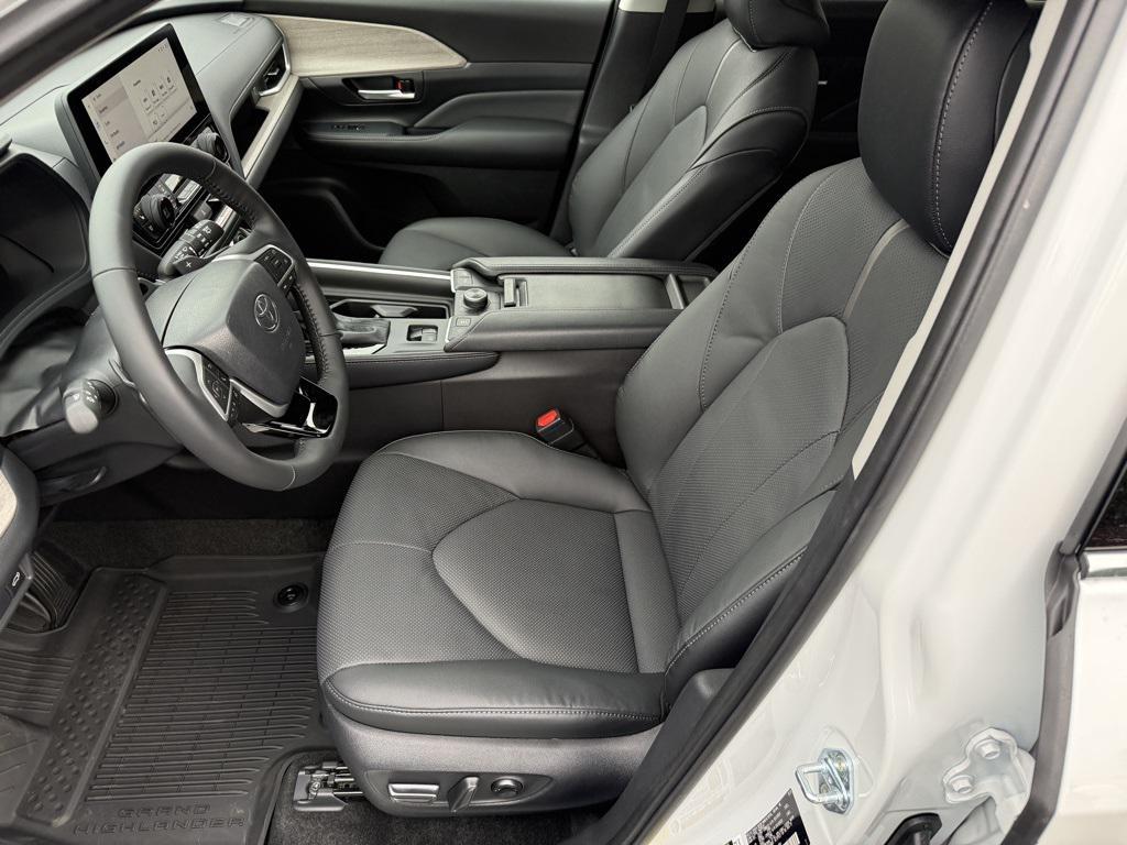 new 2026 Toyota Grand Highlander car, priced at $57,553