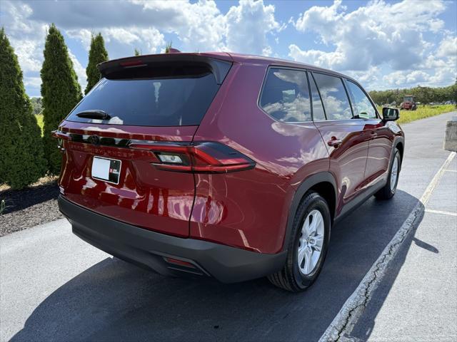 new 2025 Toyota Highlander car, priced at $43,497