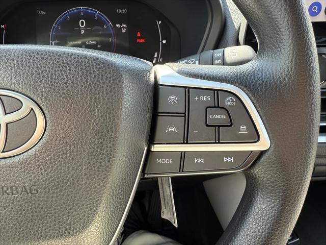 new 2025 Toyota Highlander car, priced at $43,497