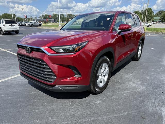 new 2025 Toyota Highlander car, priced at $43,497