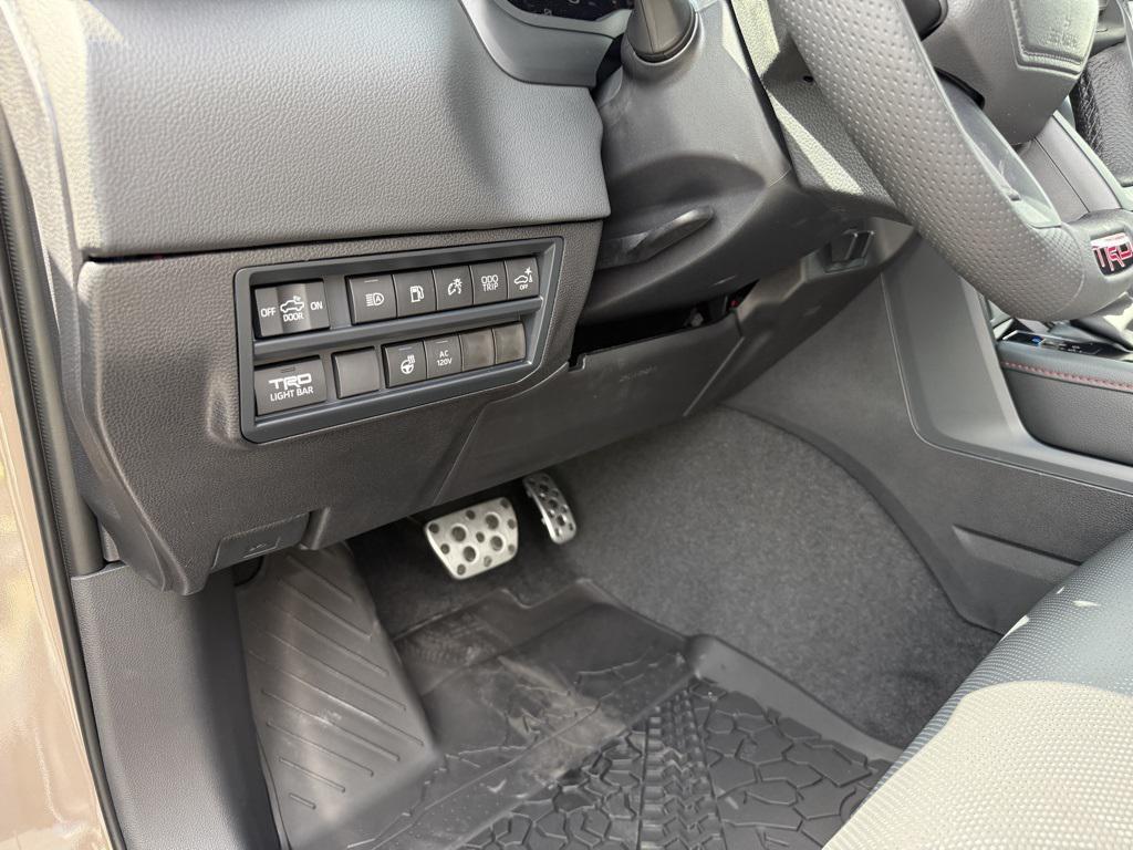 new 2025 Toyota Tundra Hybrid car, priced at $76,044